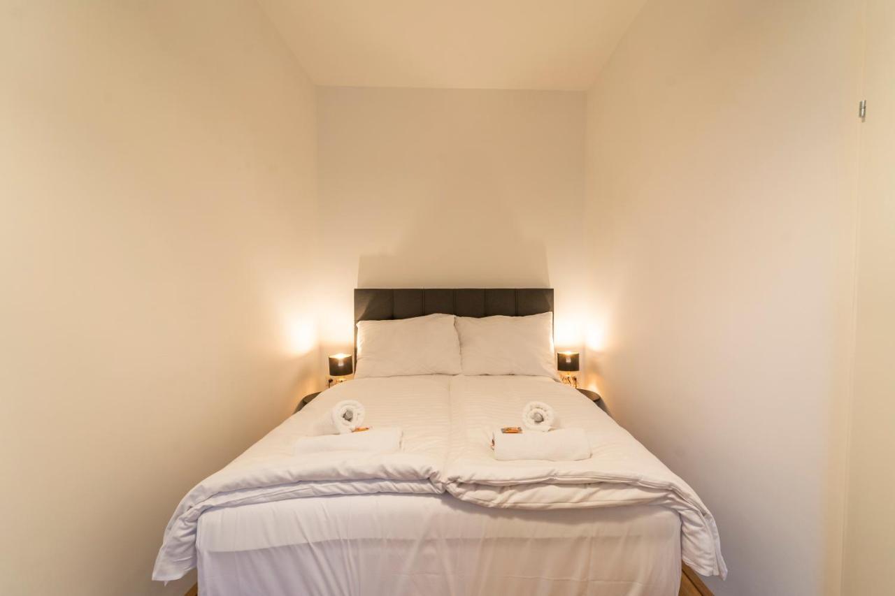 Josef's I Maxi I Near Uno, Vic Appartement